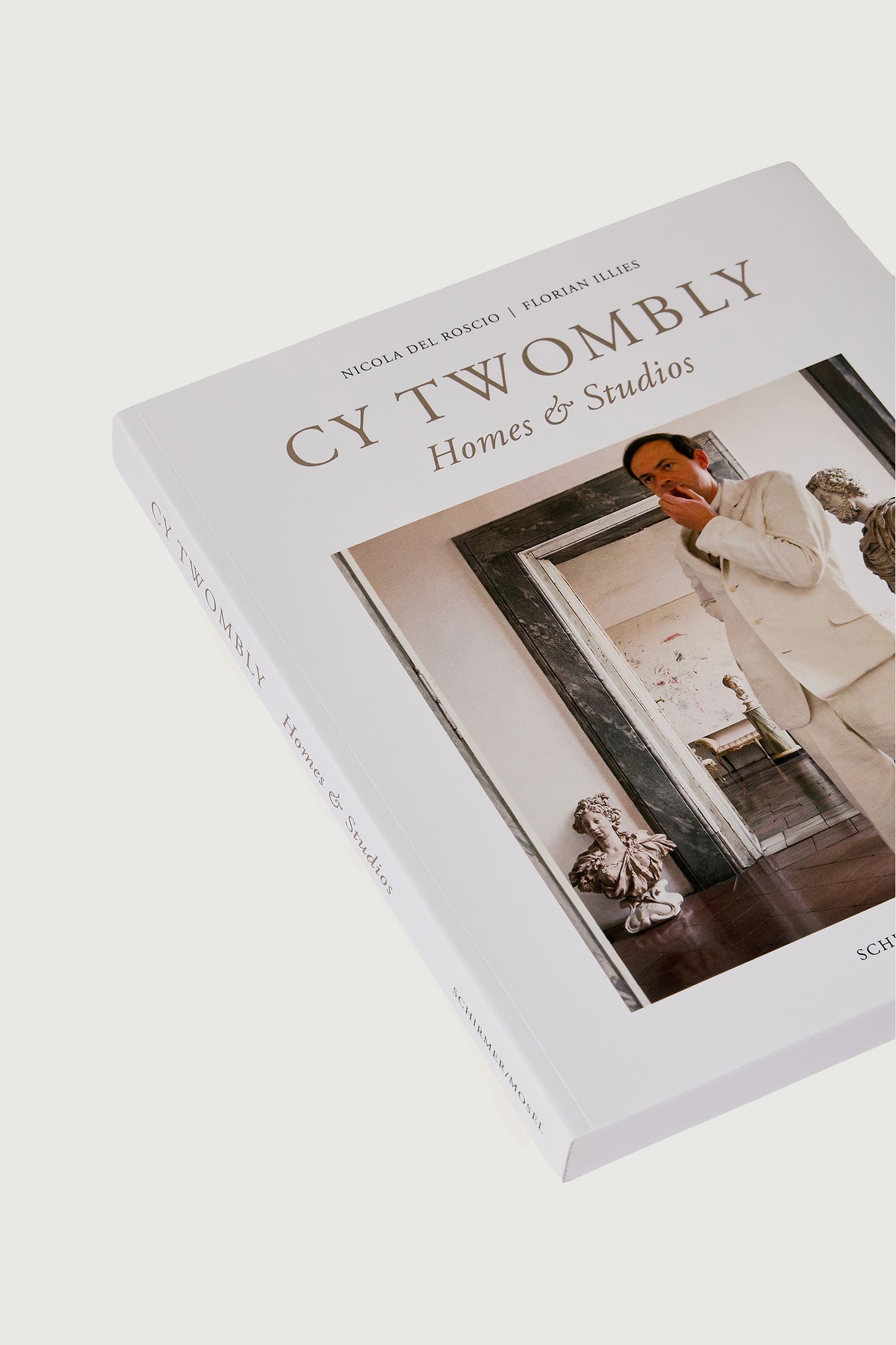 Livre "Cy Twombly, Homes And Studios" - Femme